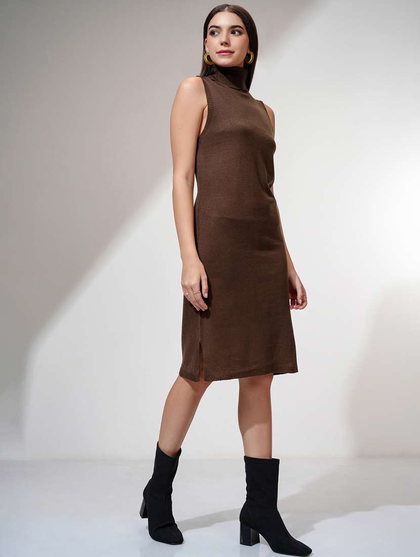 Women Solid Sleeveless Sheath Dress - 22499413 -  Standard Image - 3