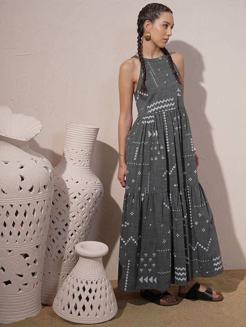 women printed halter neck tiered maxi dress - 22499492 -  Standard Image - 3