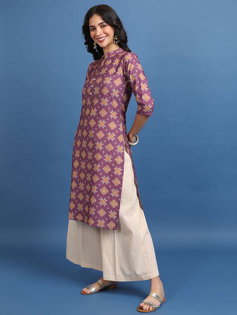 Women Printed Three Quarter Sleeve Straight Kurta - 22499530 -  Standard Image - 3