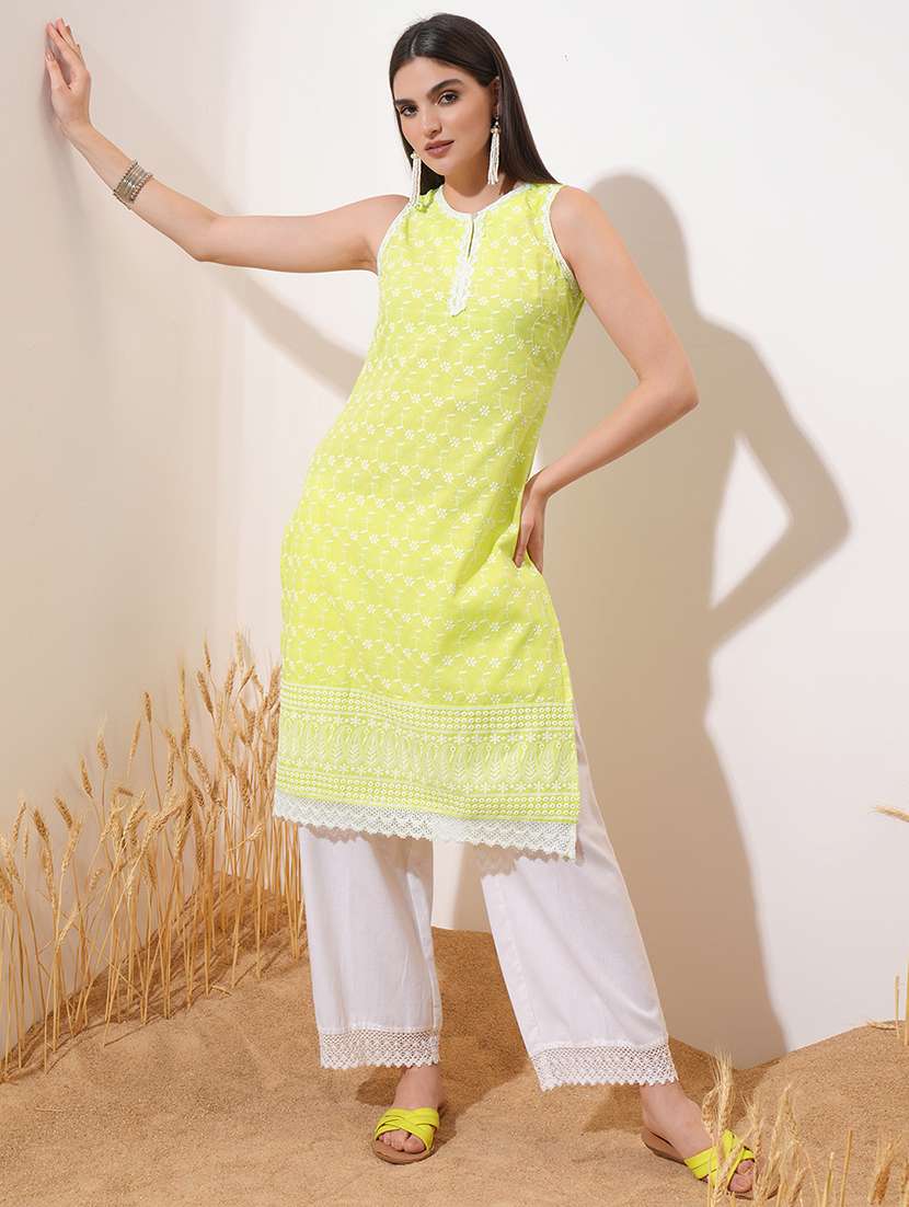 women embroidered sleeveless straight kurta
