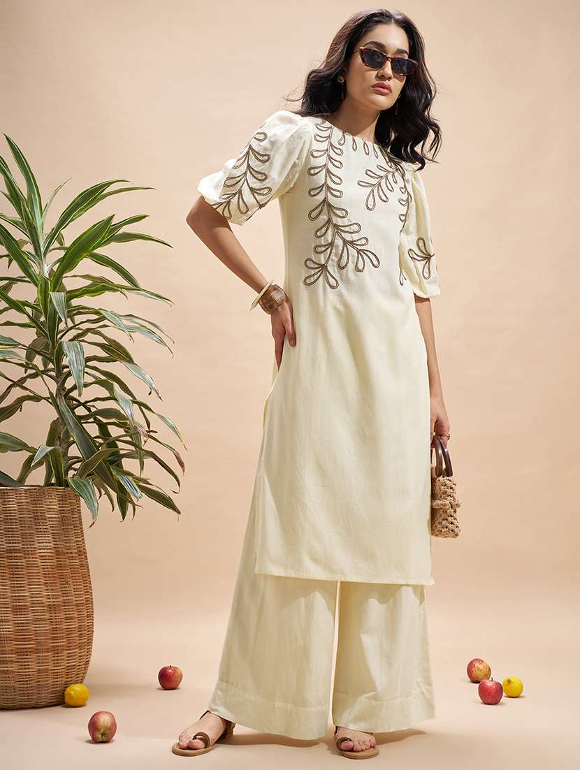Women Embroidered Puff Sleeves Straight Kurta - 22499559 -  Standard Image - 3