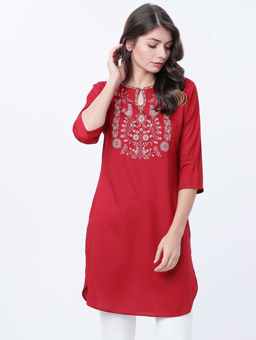 women printed keyhole neck straight kurti