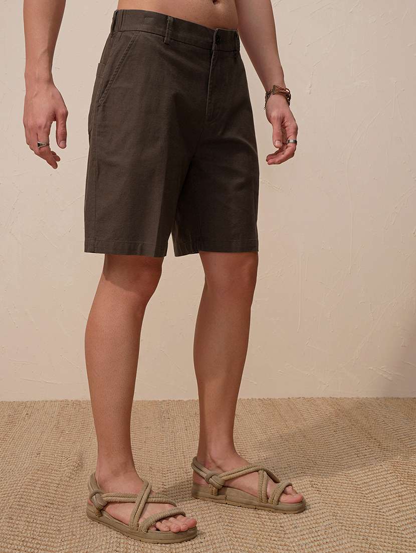 men solid mid rise regular fit shorts - 22499607 -  Standard Image - 3