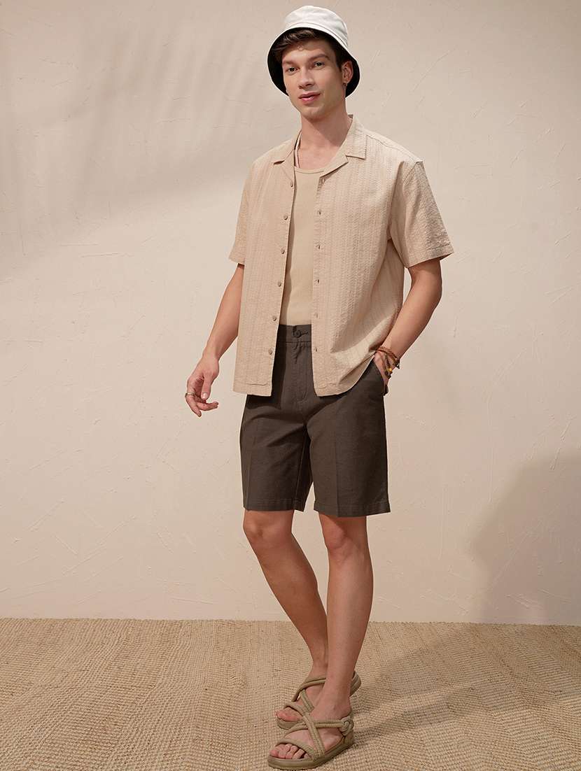 men solid mid rise regular fit shorts - 22499607 -  Standard Image - 5