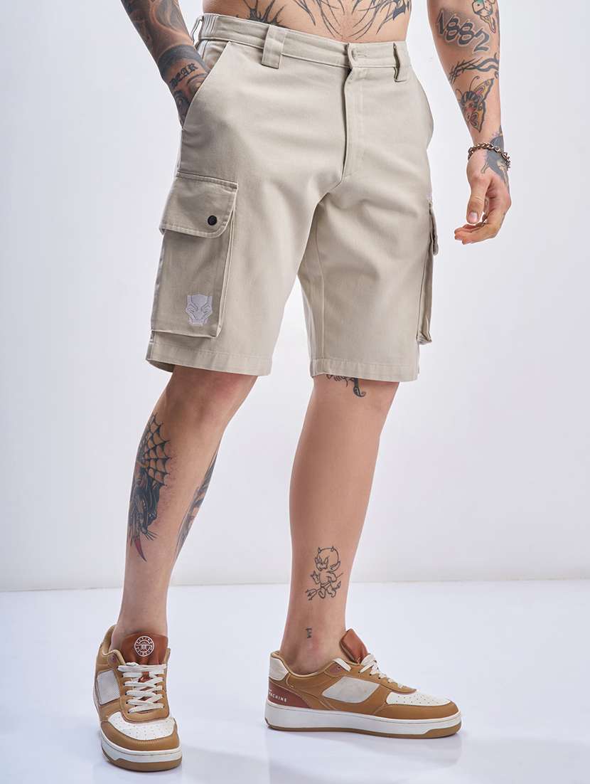 men solid mid rise relaxed fit cargo shorts - 22499609 -  Standard Image - 3