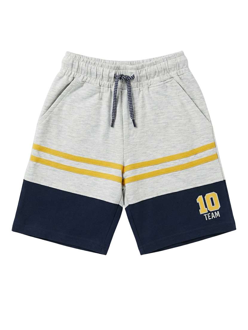 boys colourblocked regular shorts