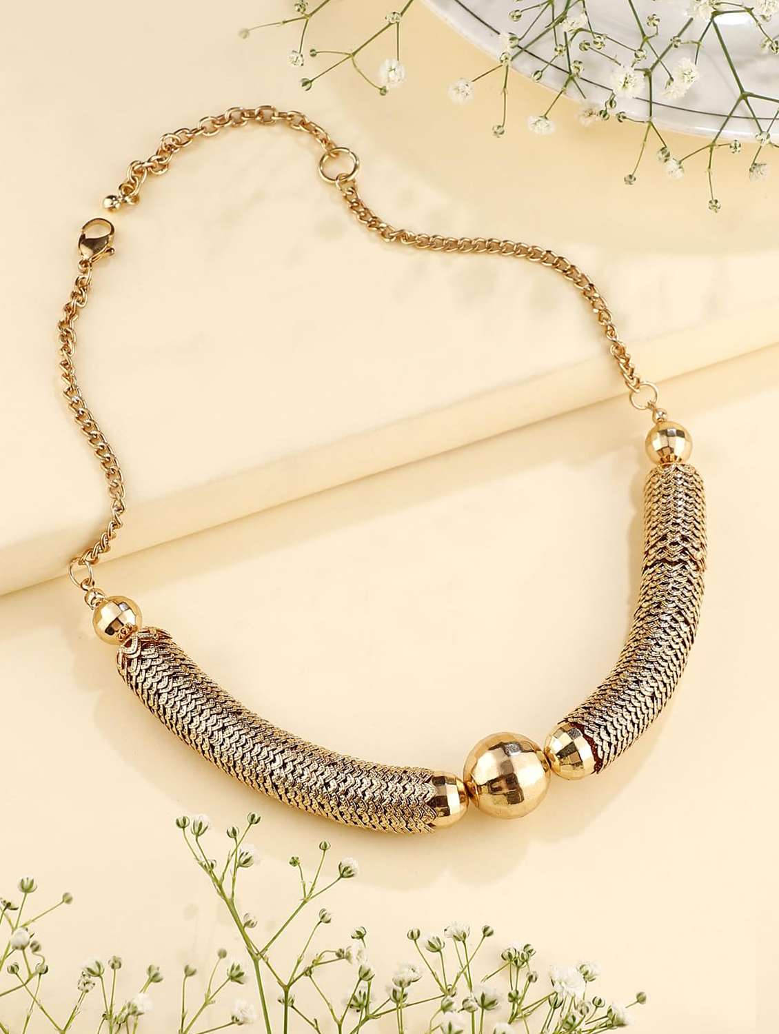 elegant textured statement choker necklace for women