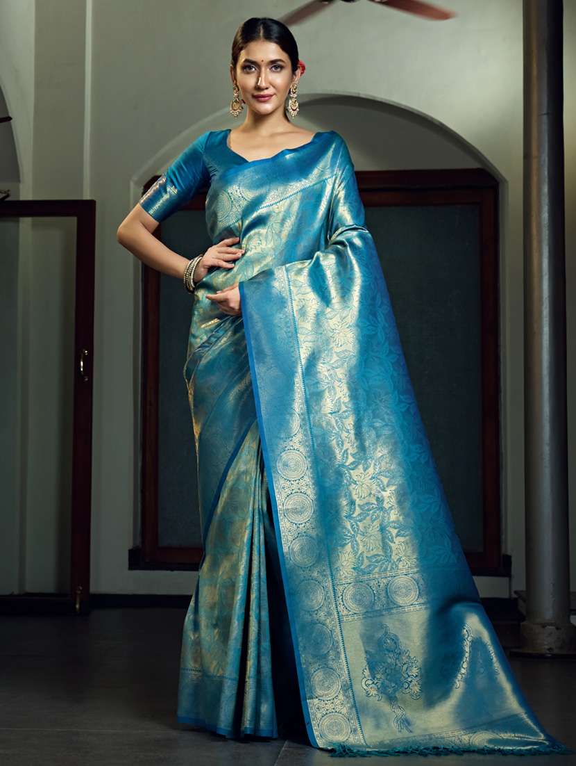 women self design kanjivaram saree with blouse