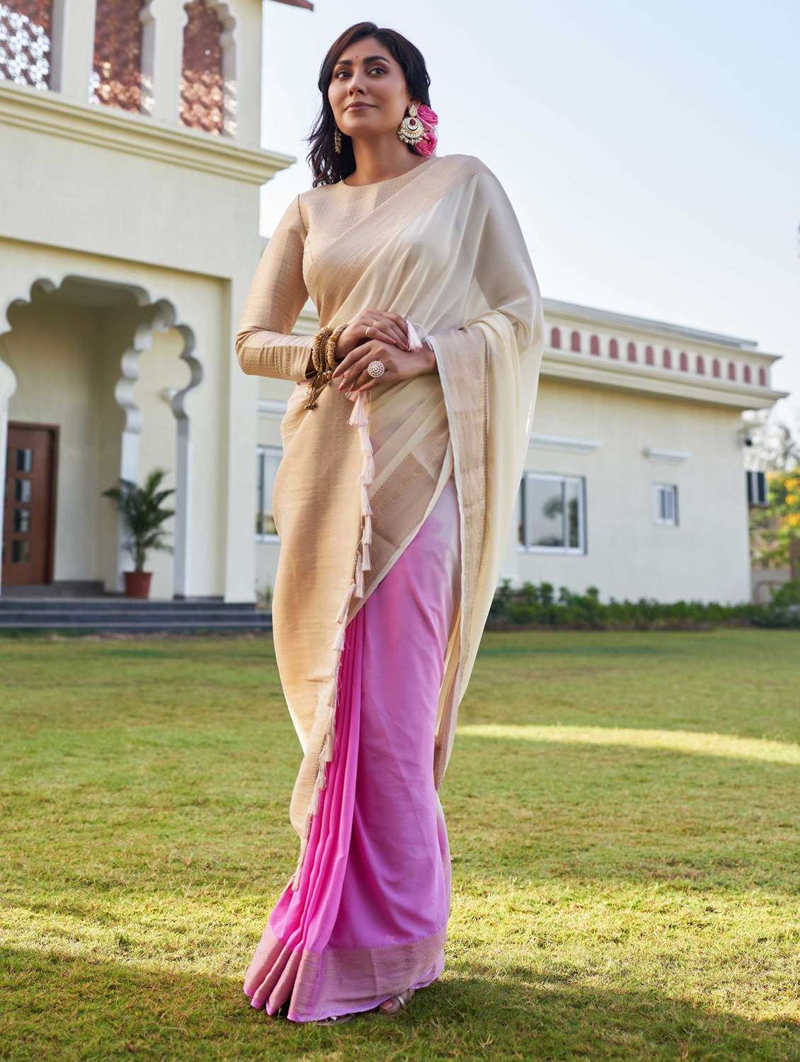 women ombre bordered saree with blouse - 22499804 -  Standard Image - 3