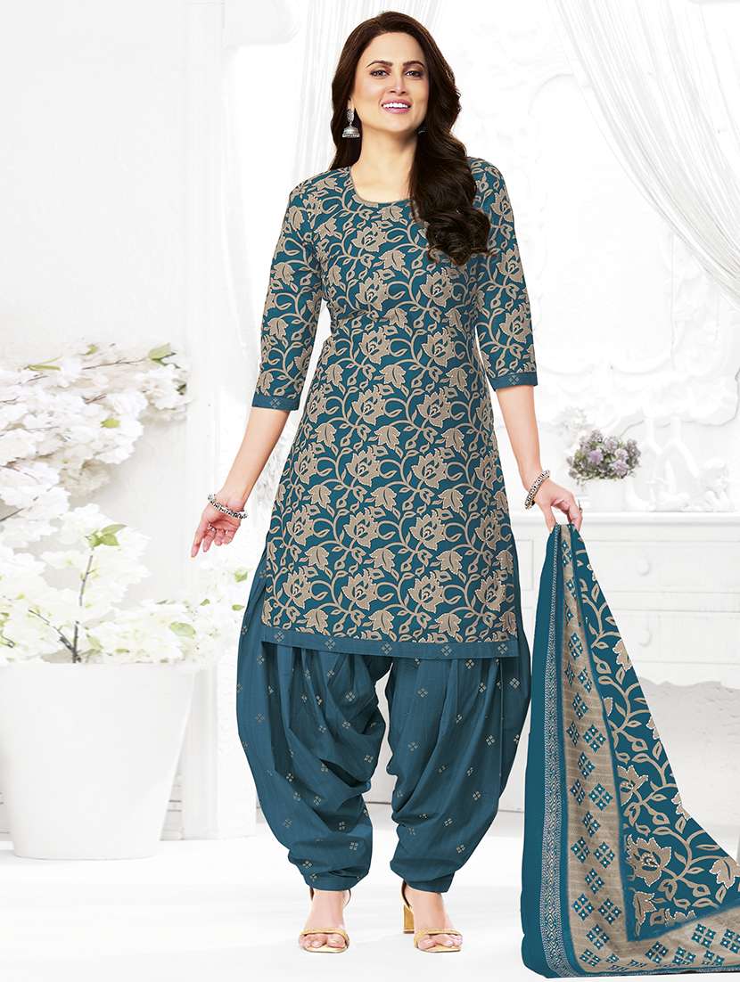 women printed three quarter sleeve kurta patiala with dupatta set