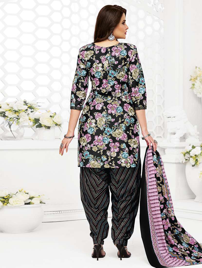 women printed three quarter sleeve kurta patiala with dupatta set - 22500094 -  Standard Image - 3