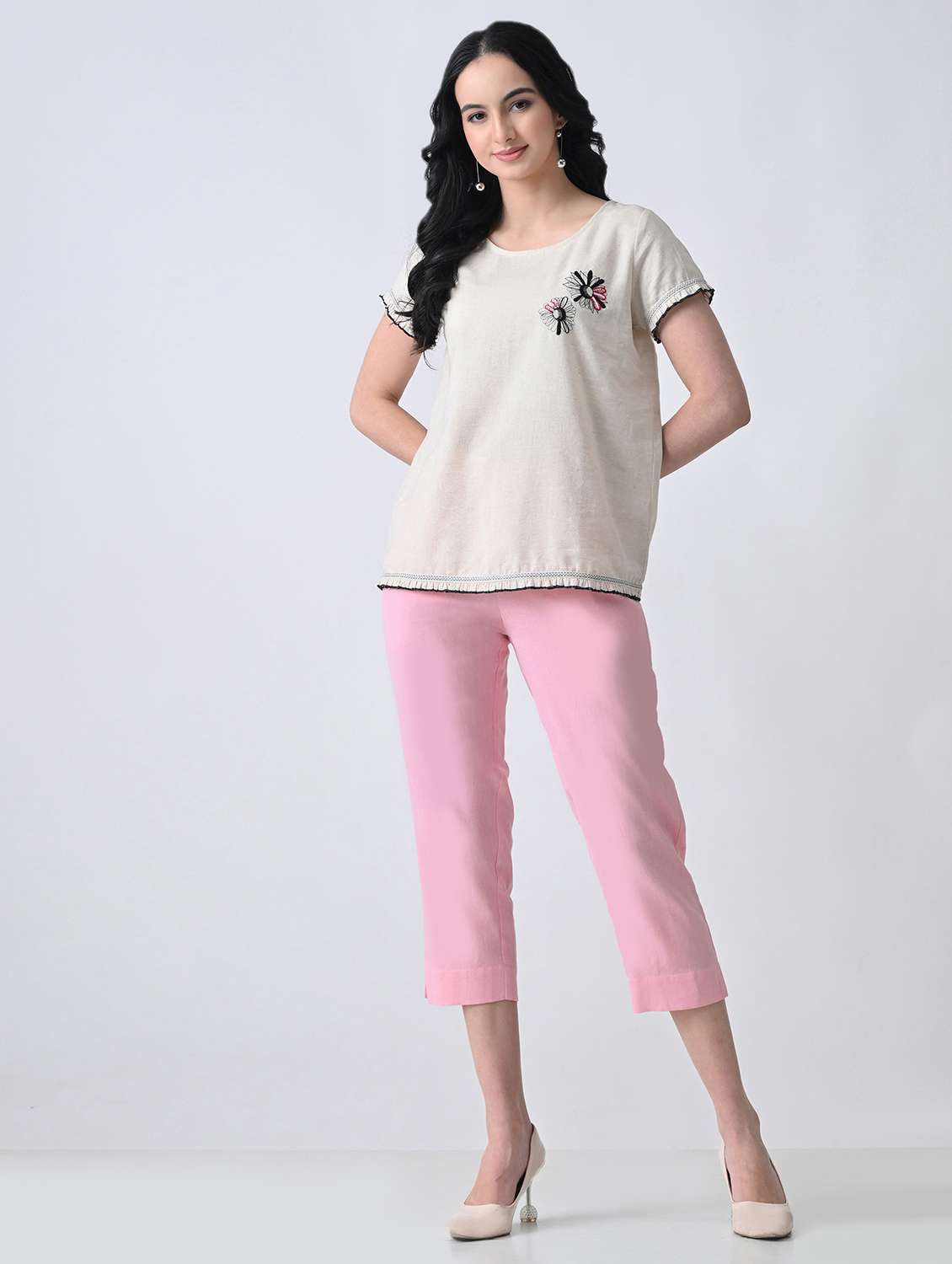 Women Solid Mid Rise Tapered Pant - 22500106 -  Standard Image - 5