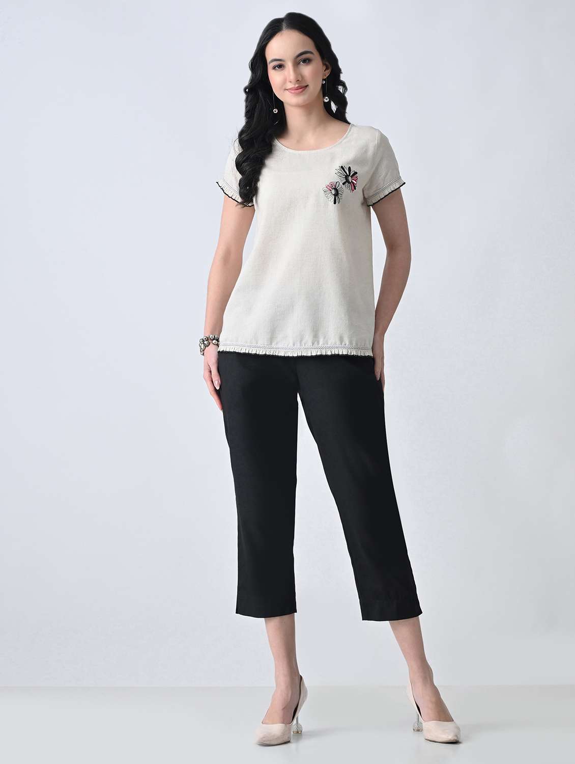 women solid mid rise tapered pant - 22500107 -  Standard Image - 5
