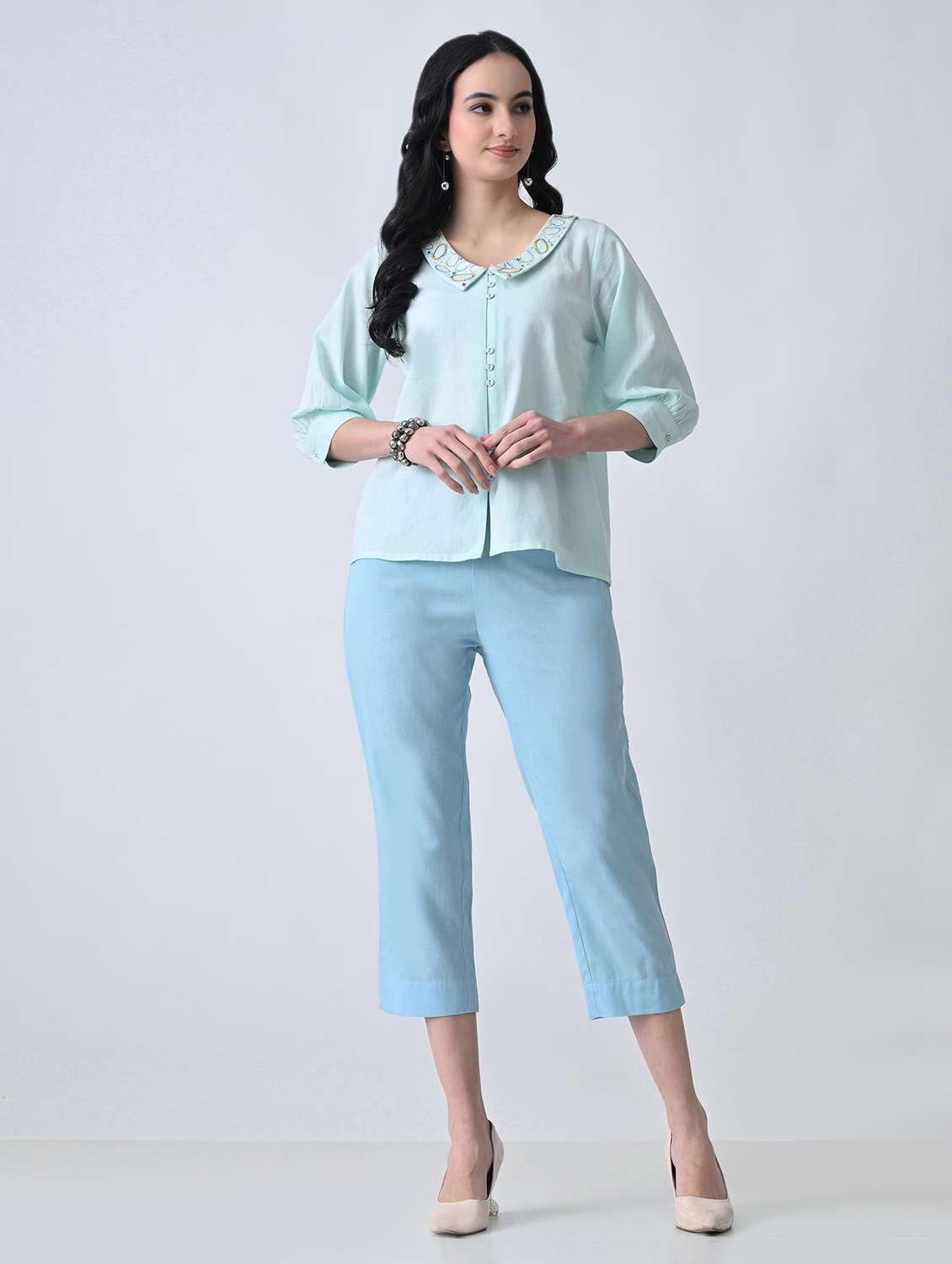 women solid mid rise tapered pant - 22500108 -  Standard Image - 5