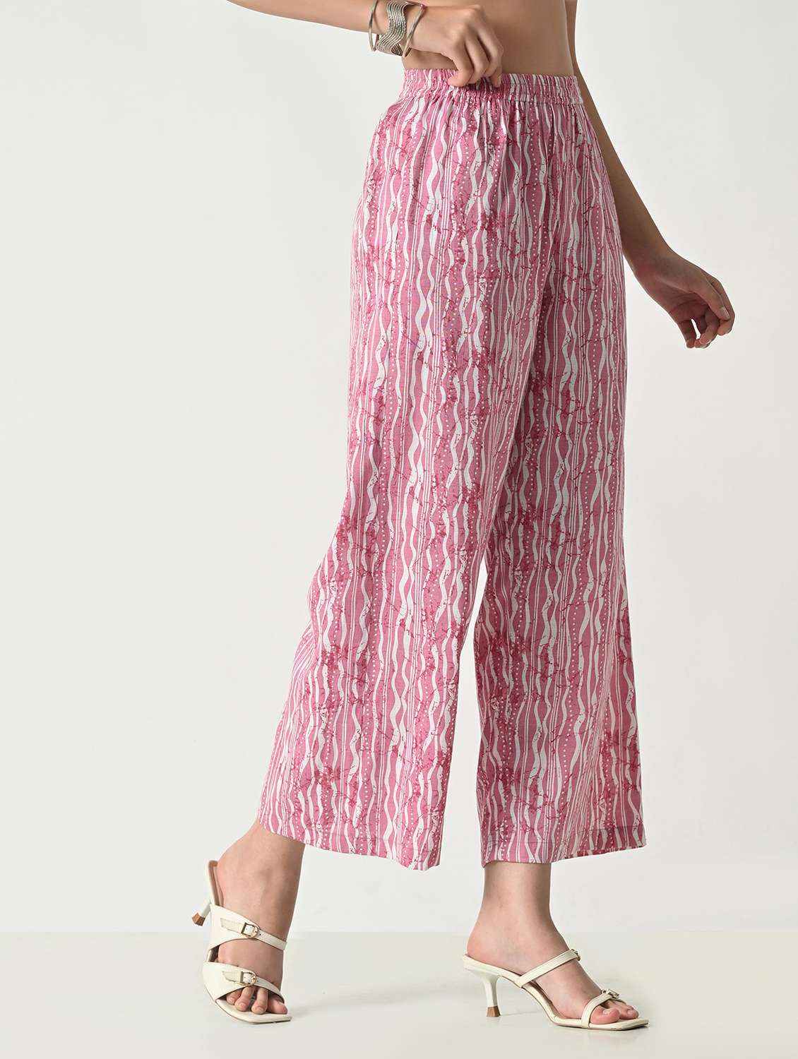 women printed mid rise straight palazzo - 22500119 -  Standard Image - 3