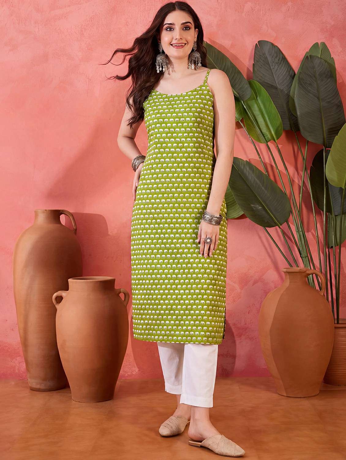 women printed sleeveless straight kurta