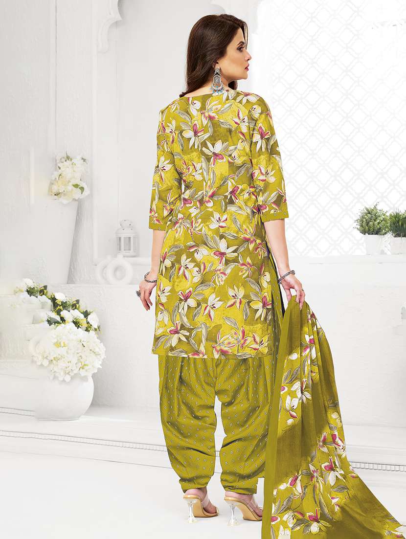 women printed three quarter sleeve kurta patiala with dupatta set - 22500154 -  Standard Image - 3
