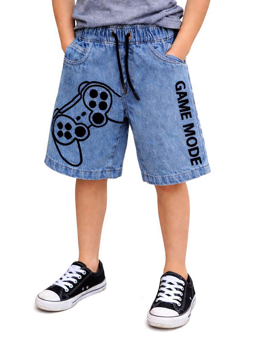boys printed mid rise shorts