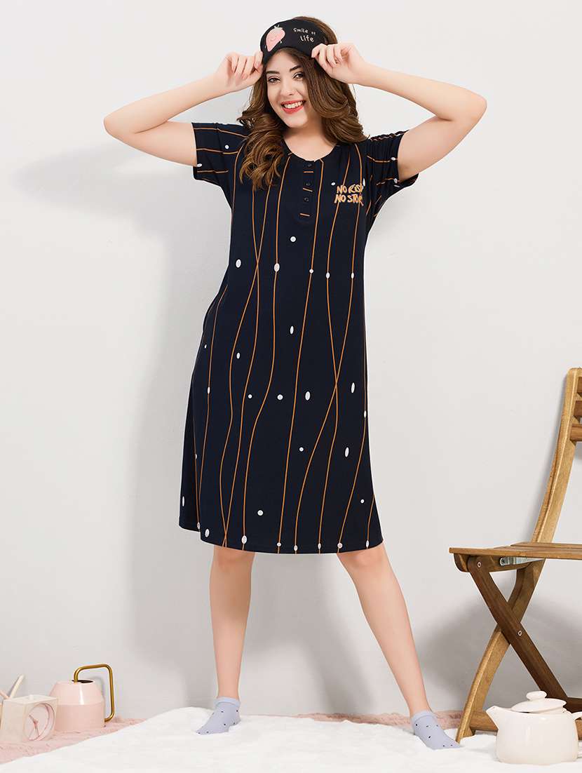women printed round neck sleepshirt