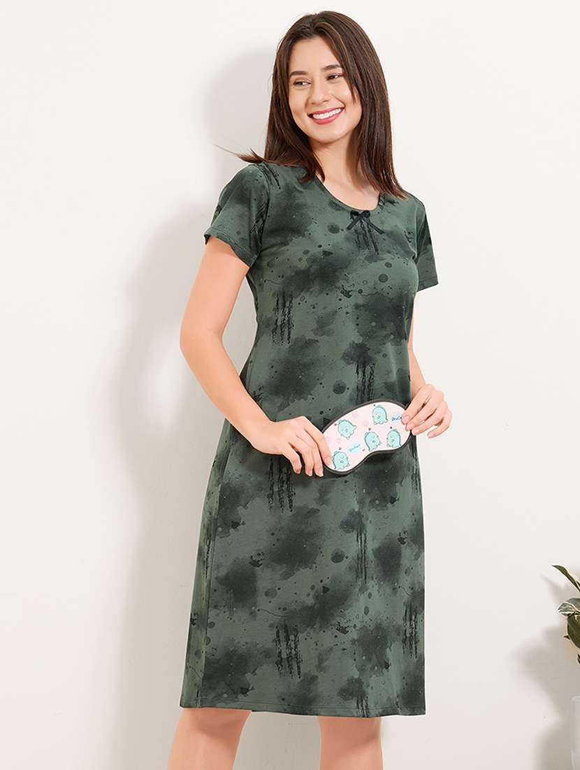 women printed round neck sleepshirt