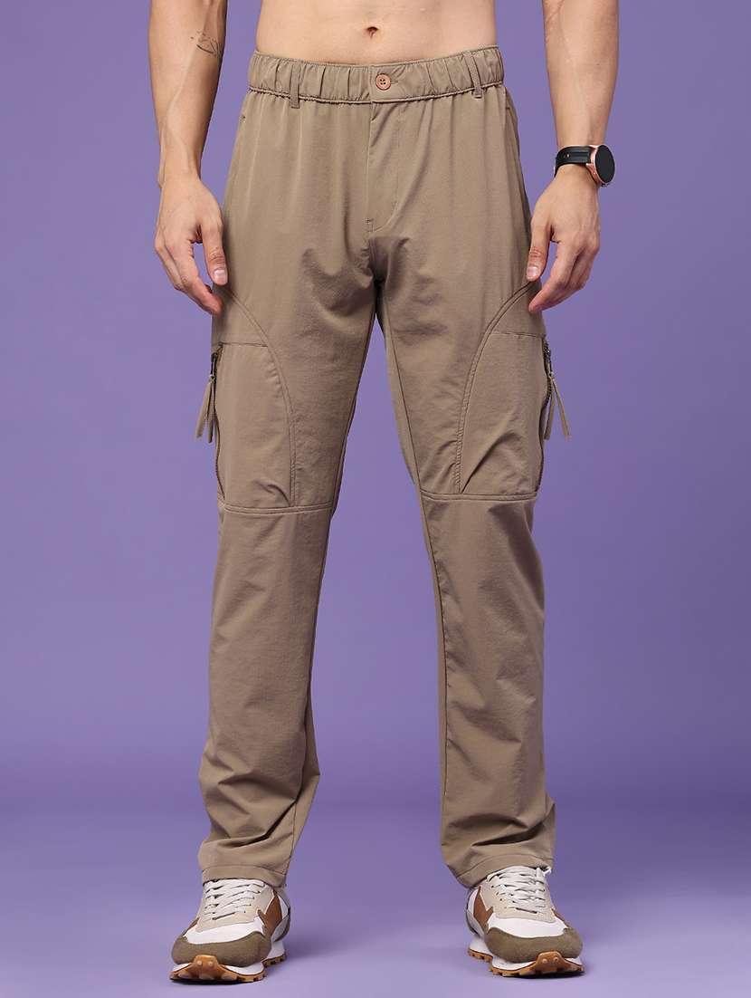 men solid mid rise regular fit cargo 