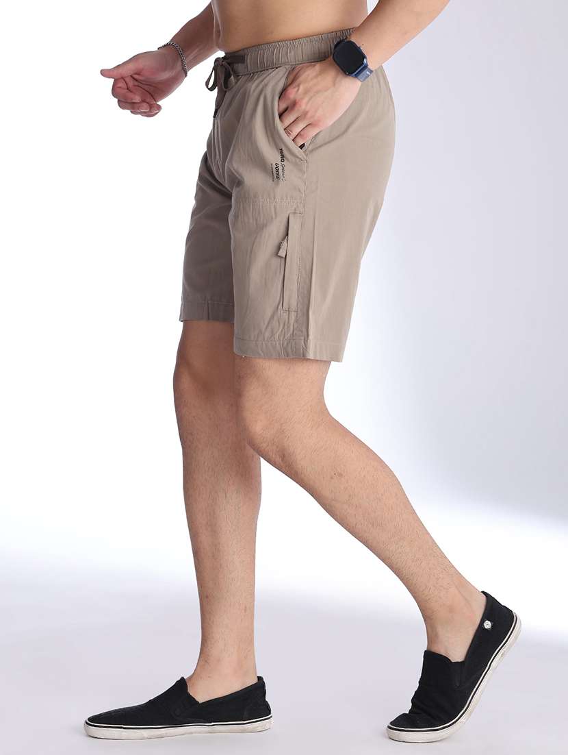 men solid mid rise regular fit cargo shorts - 22501047 -  Standard Image - 3