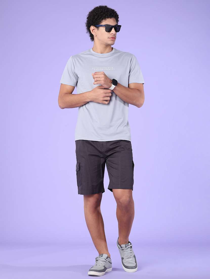 men solid mid rise regular fit cargo shorts - 22501050 -  Standard Image - 5