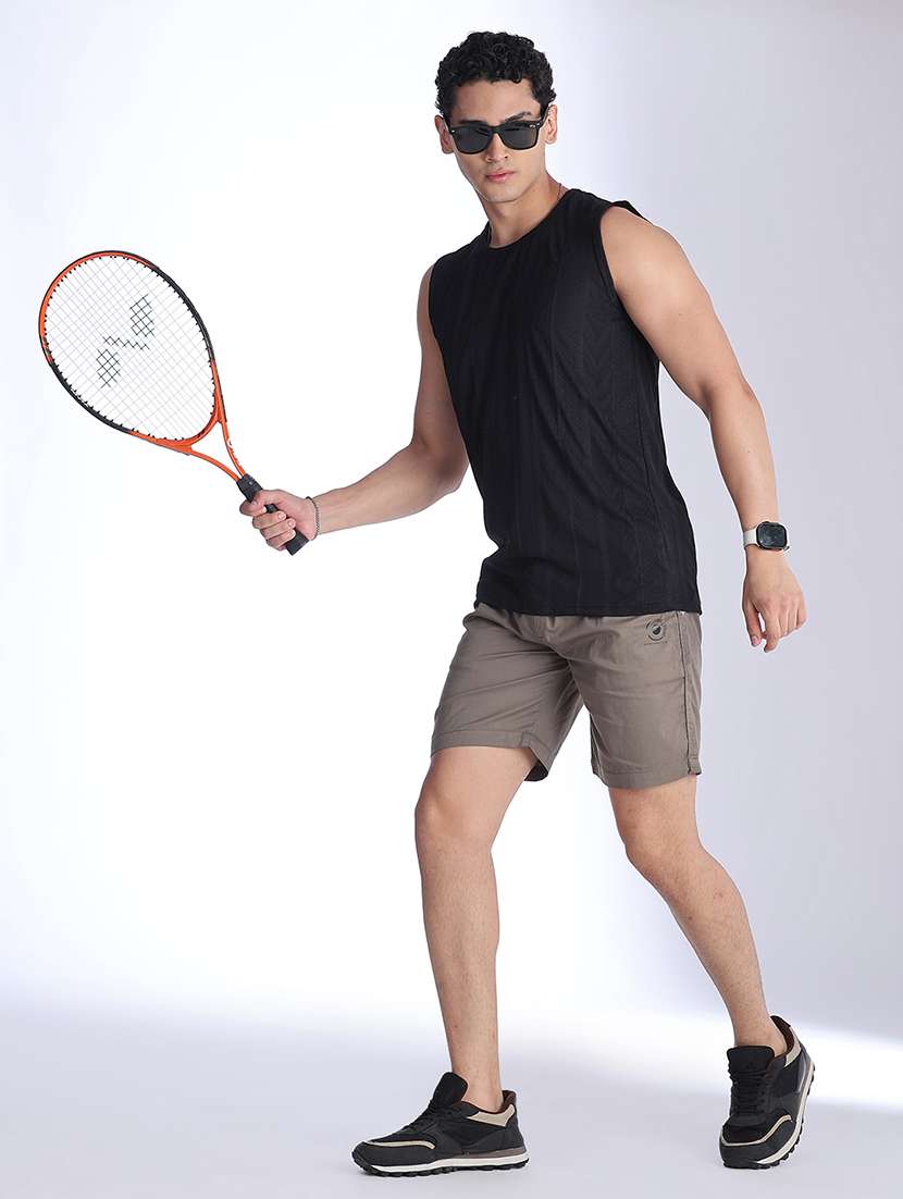men solid mid rise regular fit shorts - 22501054 -  Standard Image - 5