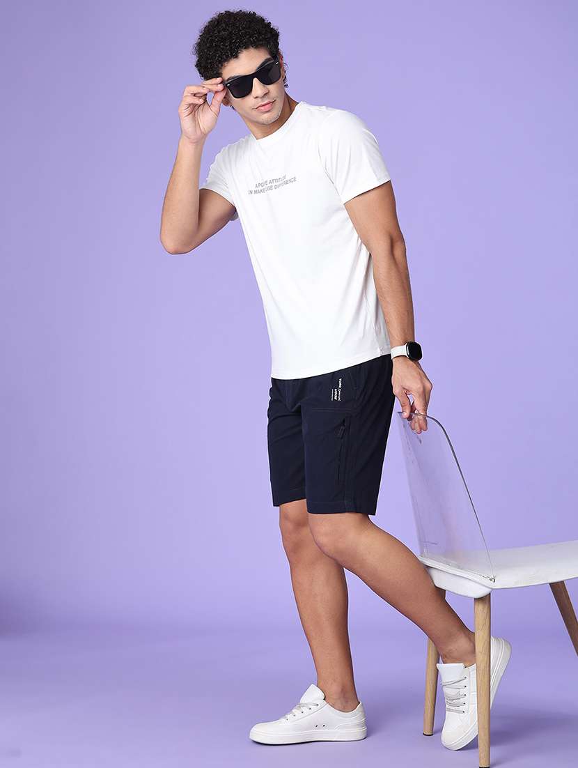 men solid mid rise regular fit cargo shorts - 22501055 -  Standard Image - 5