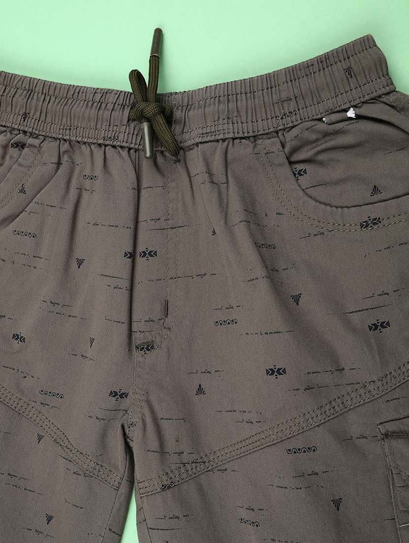 boys printed mid rise three fourth cargo shorts - 22501586 -  Standard Image - 3