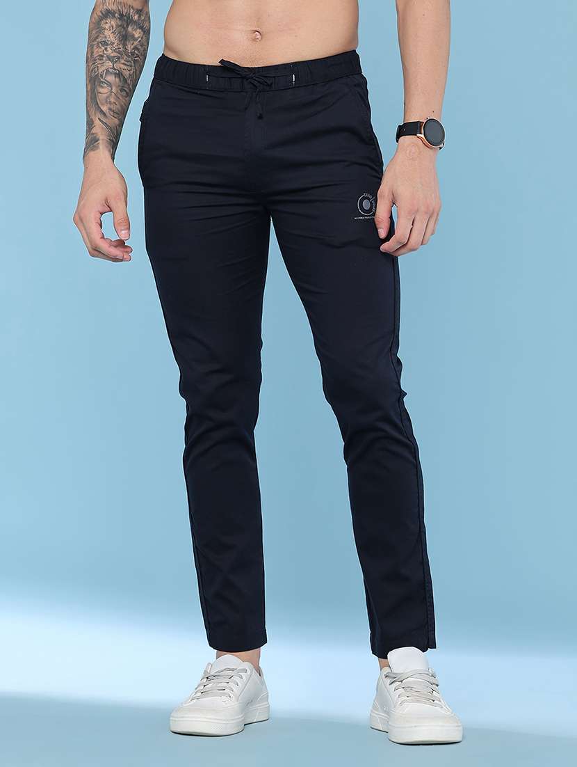 men solid mid rise flat front trouser