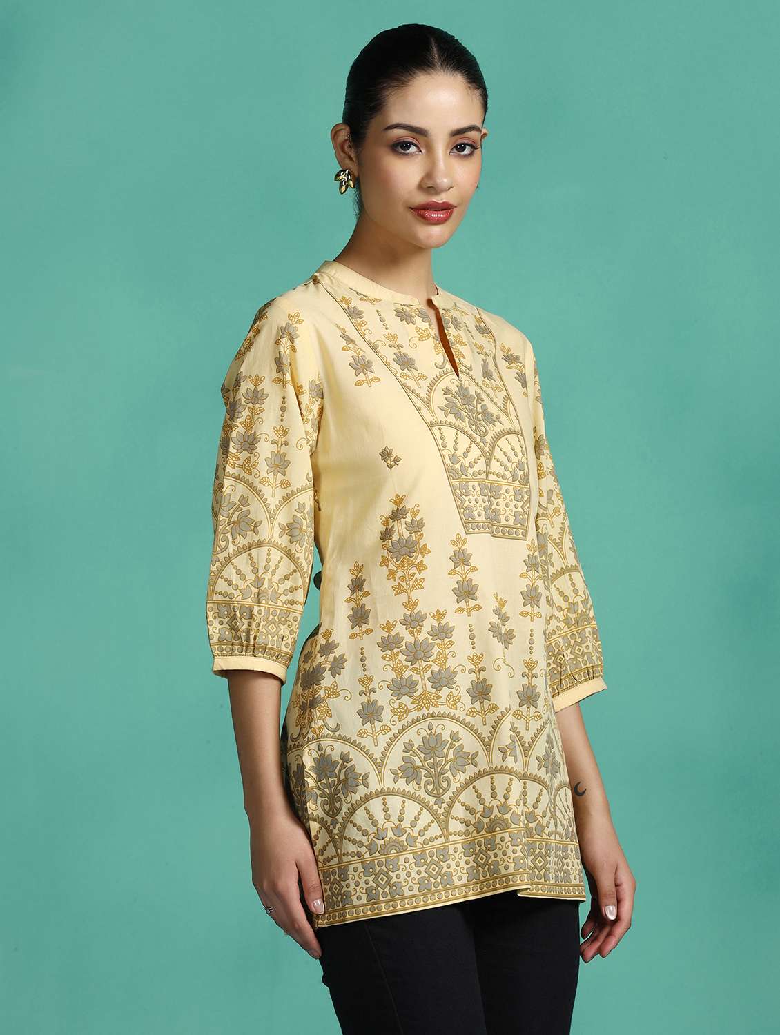 women printed mandarin collar kurti - 22502043 -  Standard Image - 3