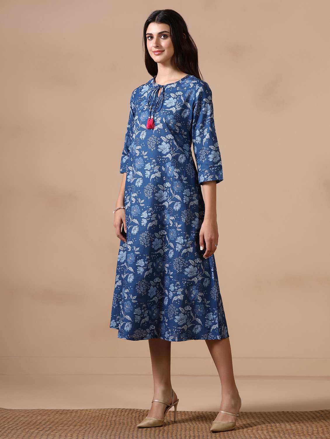 Women Floral Three Quarter Sleeve A-line Ethnic Dress - 22502046 -  Standard Image - 3