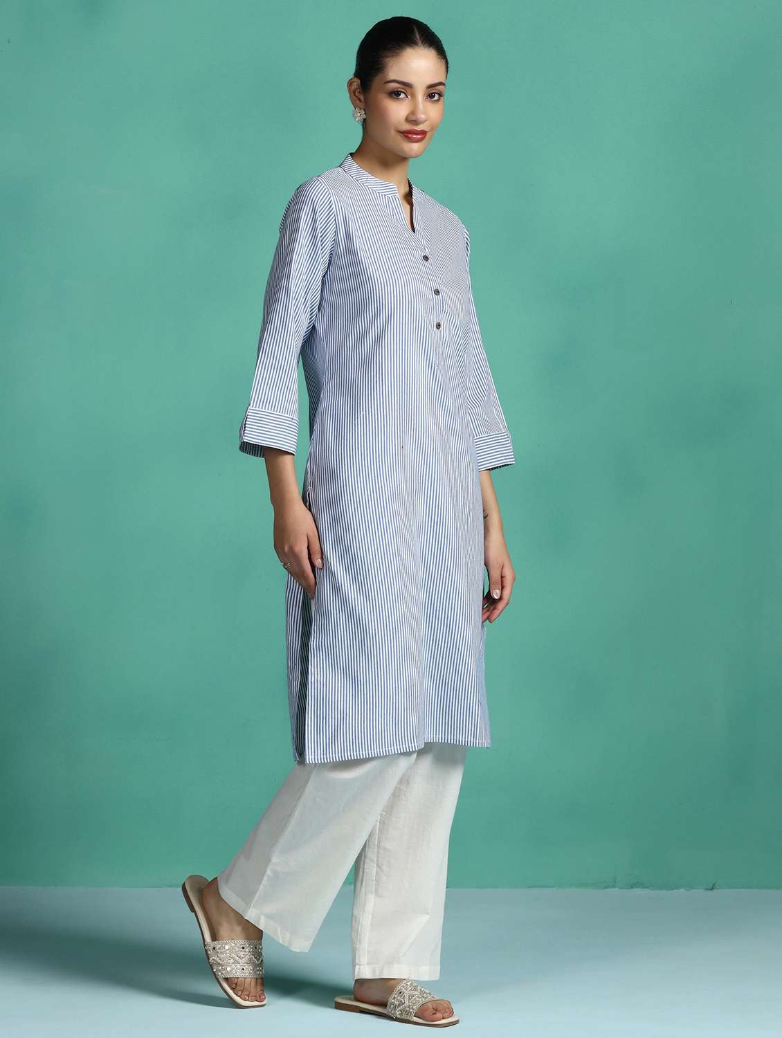 women striped three quarter sleeve straight kurta - 22502056 -  Standard Image - 3
