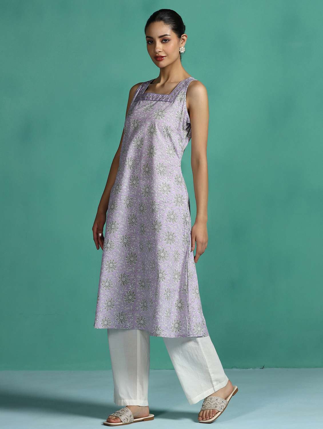 women floral printed sleeveless a-line kurta - 22502057 -  Standard Image - 5