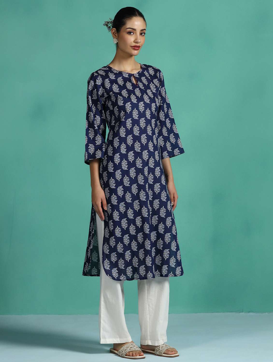 women printed three quarter sleeve straight kurta - 22502059 -  Standard Image - 3