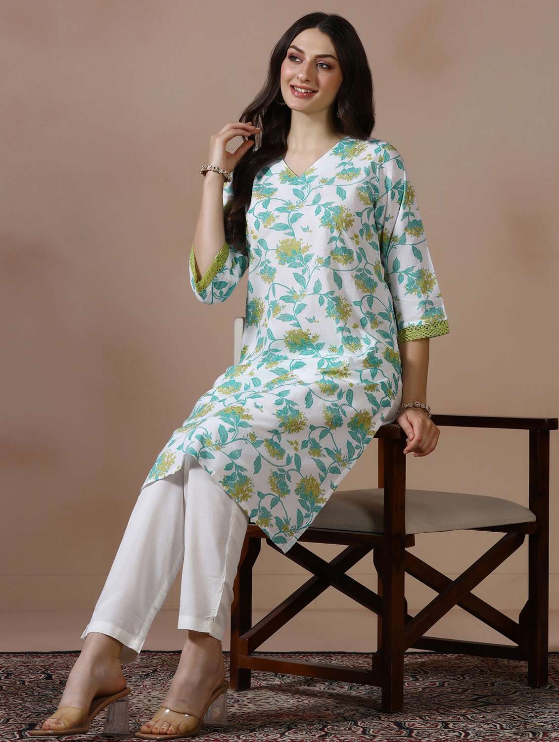 women floral printed three quarter sleeve straight kurta