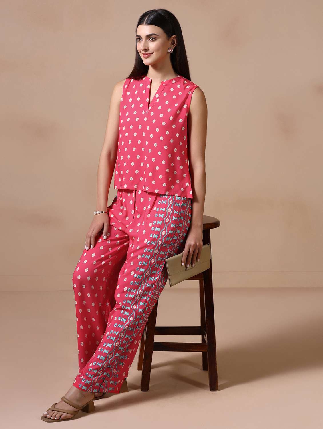women printed sleeveless ethnic co-ord set