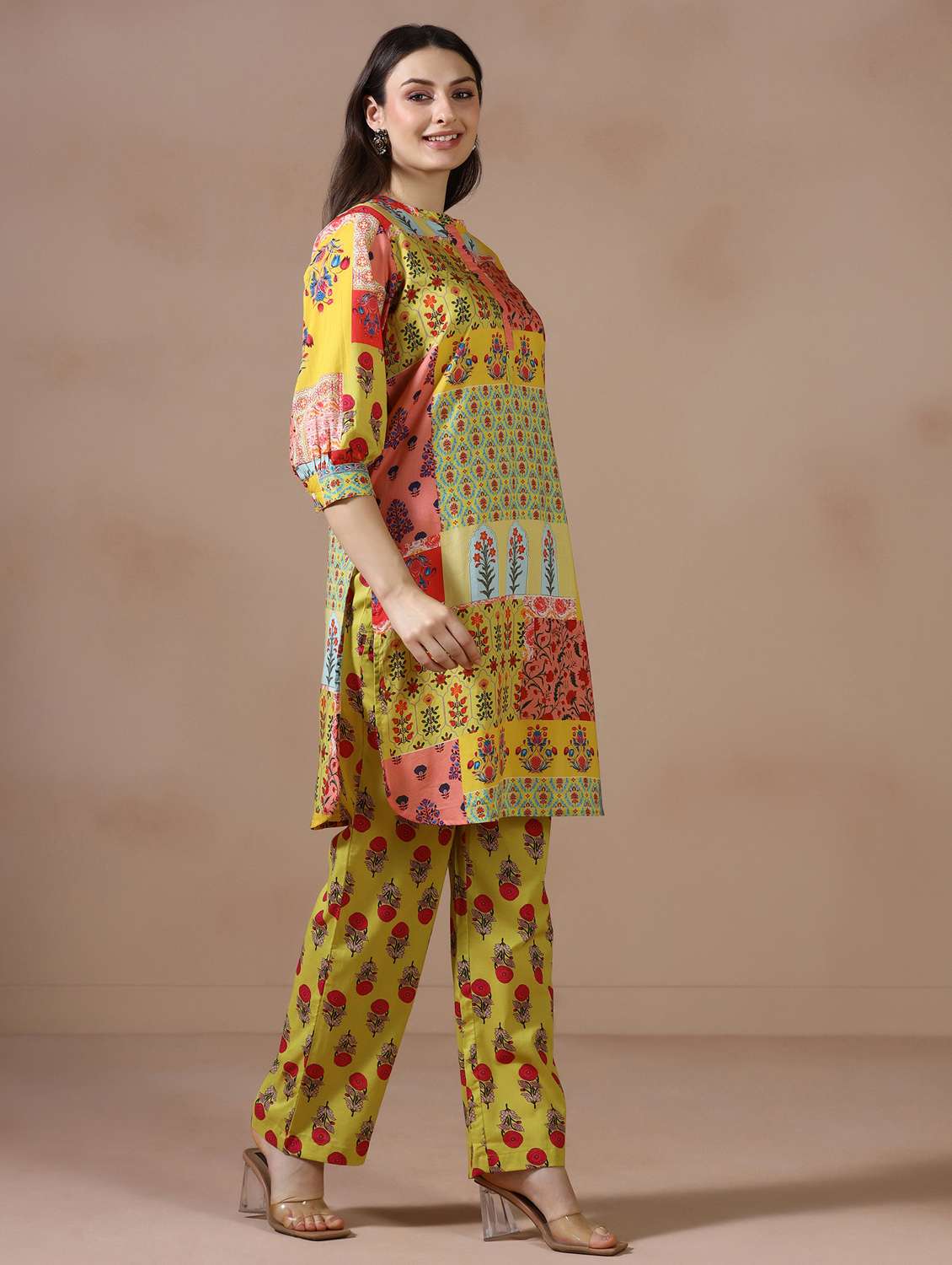 Women Printed Three Quarter Sleeve Kurta Pant Set - 22502087 -  Standard Image - 3