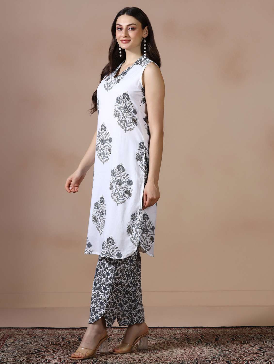 women printed sleeveless kurta pant set - 22502092 -  Standard Image - 3