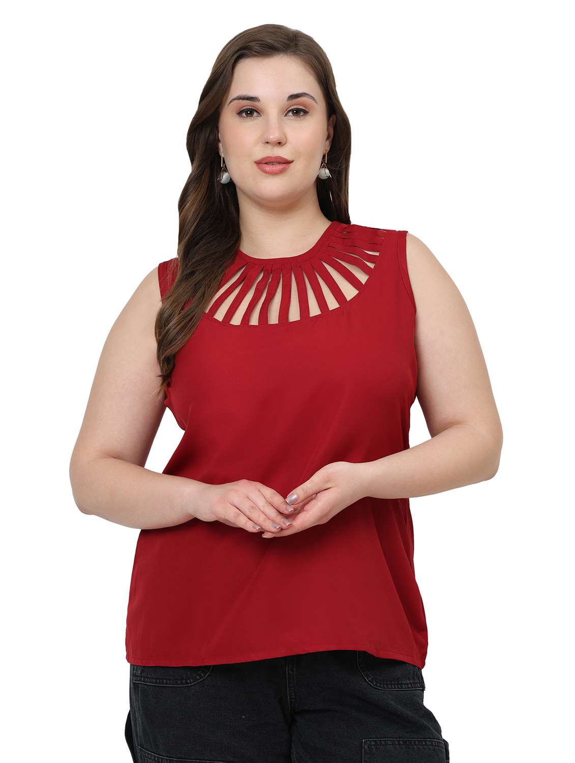 women solid sleeveless round neck top