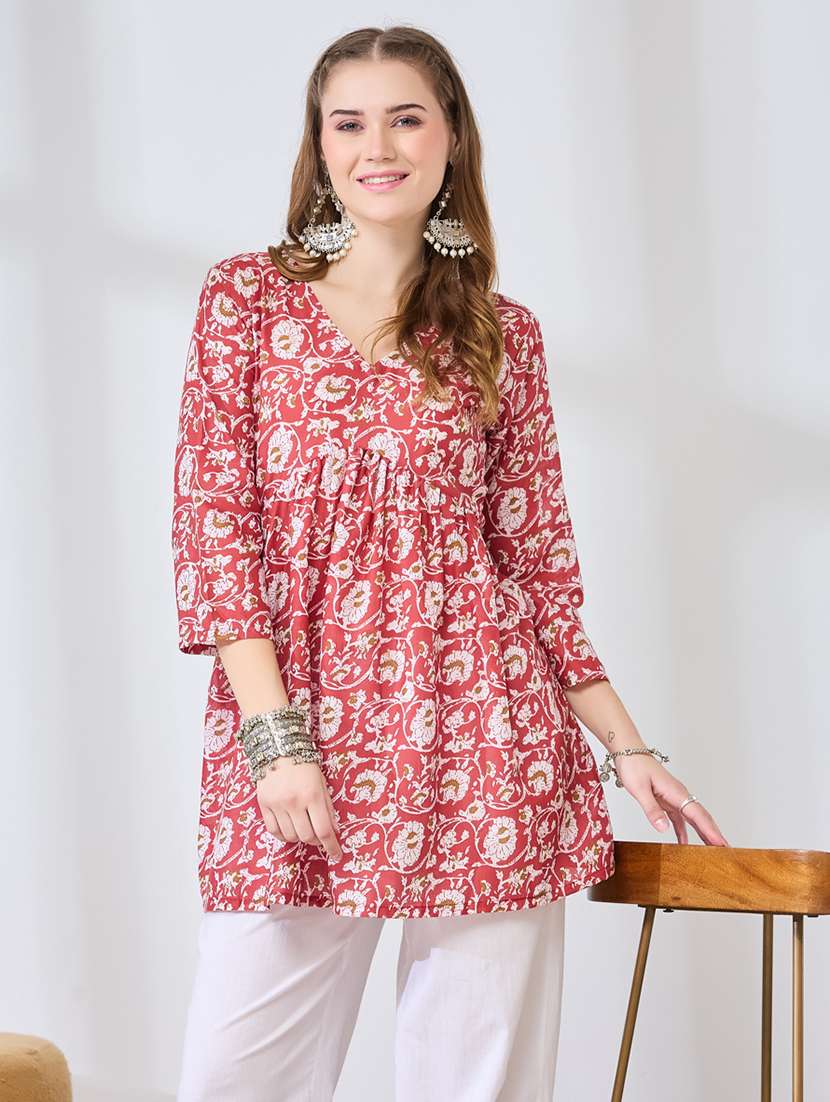 women printed v neck flared kurti