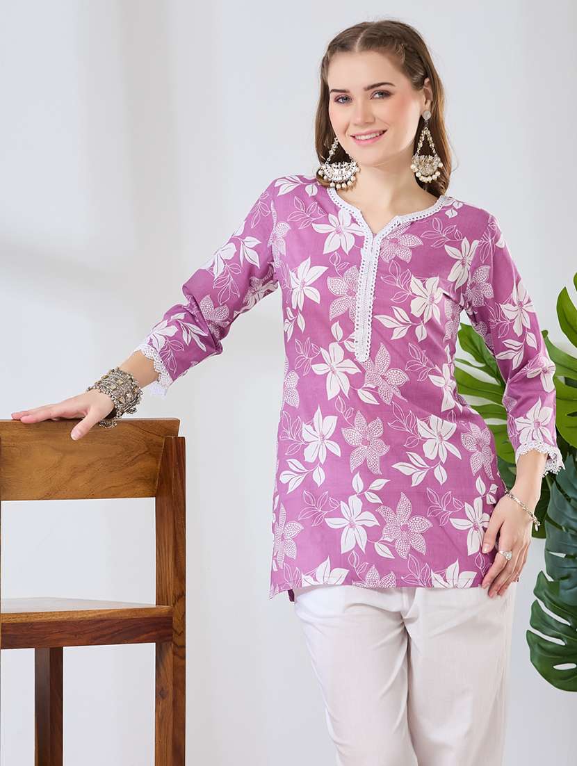 women printed notch neck straight kurti