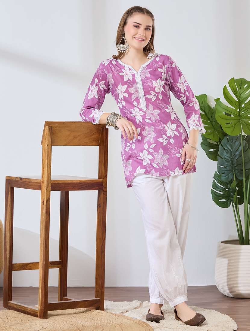 women printed notch neck straight kurti - 22502146 -  Standard Image - 5