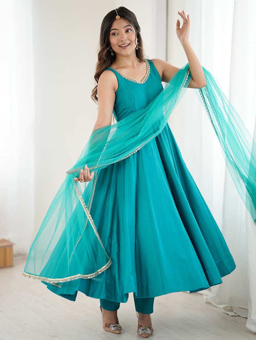 Women Solid Sleeveless Anarkali Suit Set - 22502151 -  Standard Image - 5