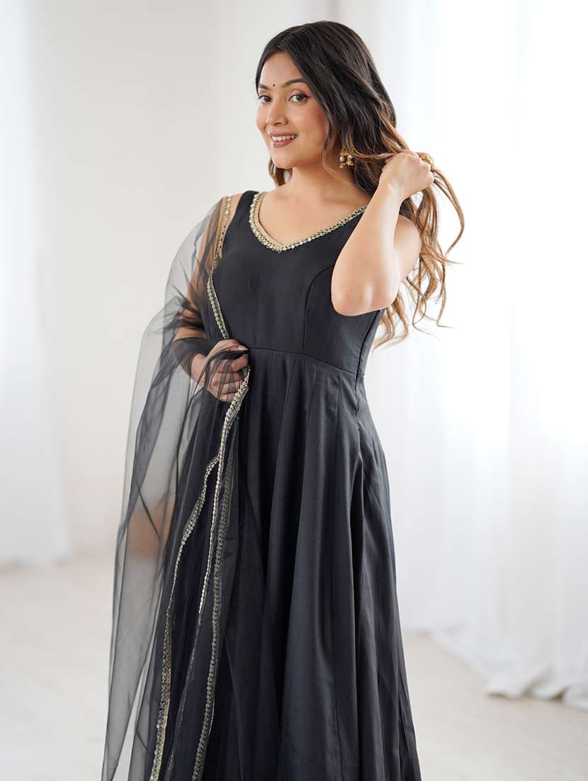 women solid sleeveless anarkali suit set - 22502152 -  Standard Image - 5