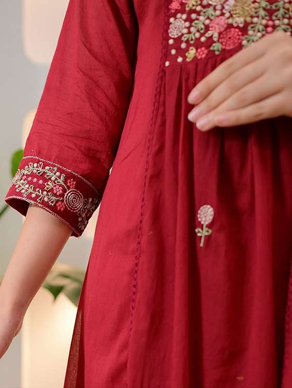 women embroidered three quarter sleeve kurta pant with dupatta set - 22502254 -  Standard Image - 3