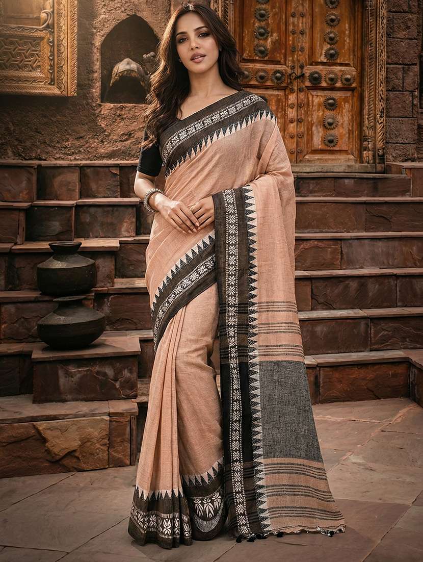 women solid with bordered handloom saree with blouse
