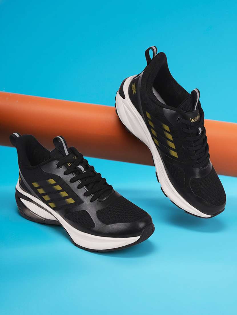 men black lace up sport shoe