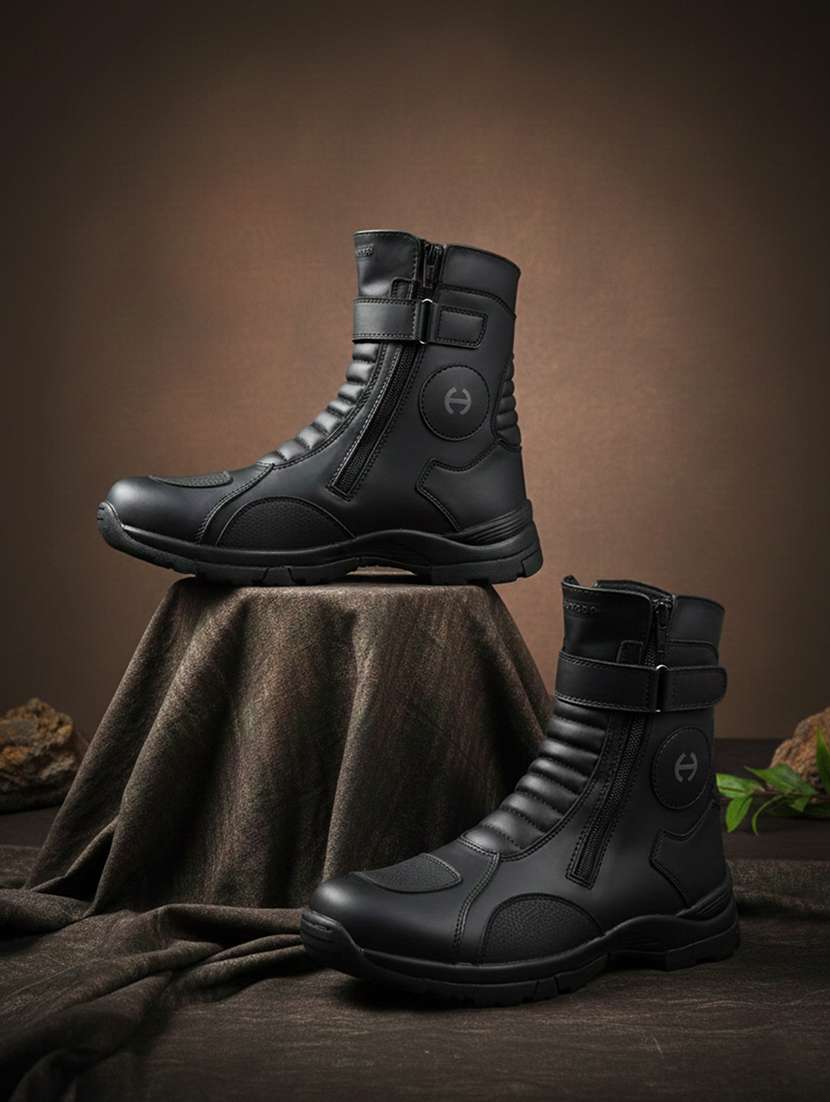 men black slip on sport shoe